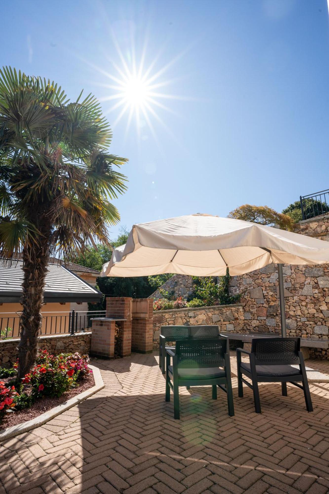 Villa San Carlo Arona Bagian luar foto