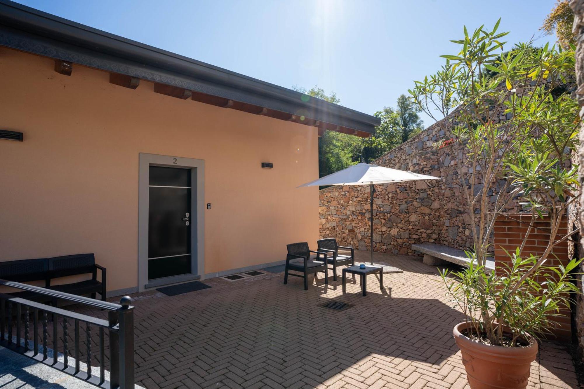 Villa San Carlo Arona Bagian luar foto