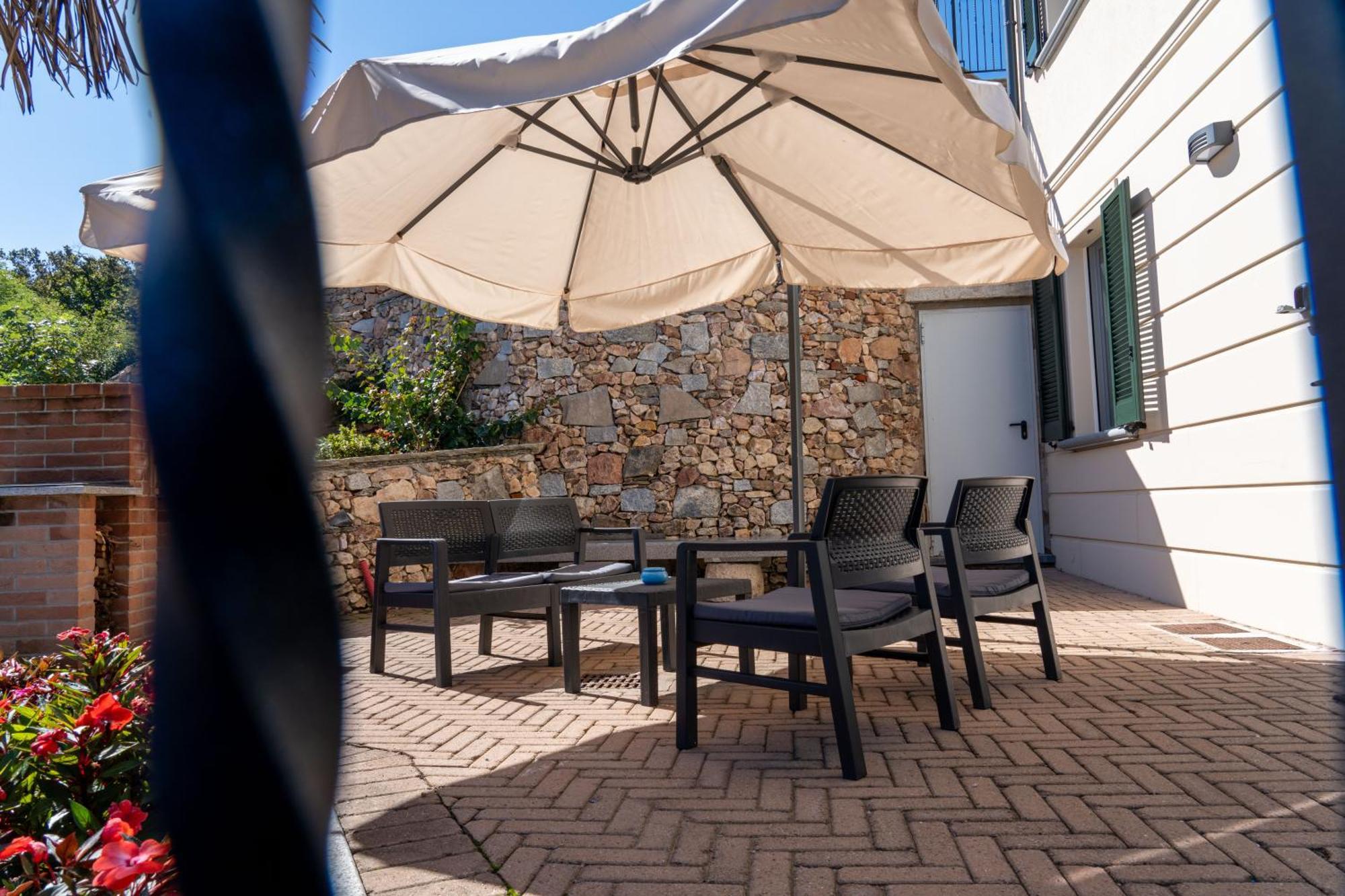 Villa San Carlo Arona Bagian luar foto